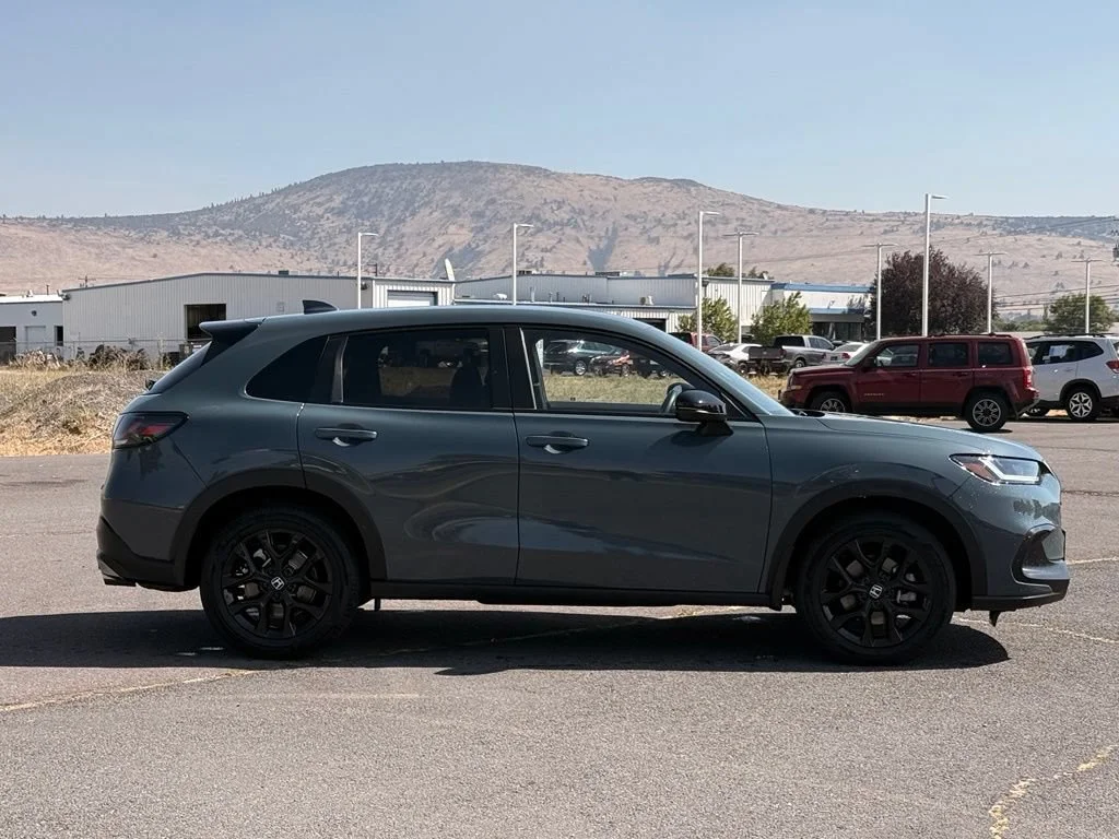 2025 Honda HR-V Sport - Photo 21