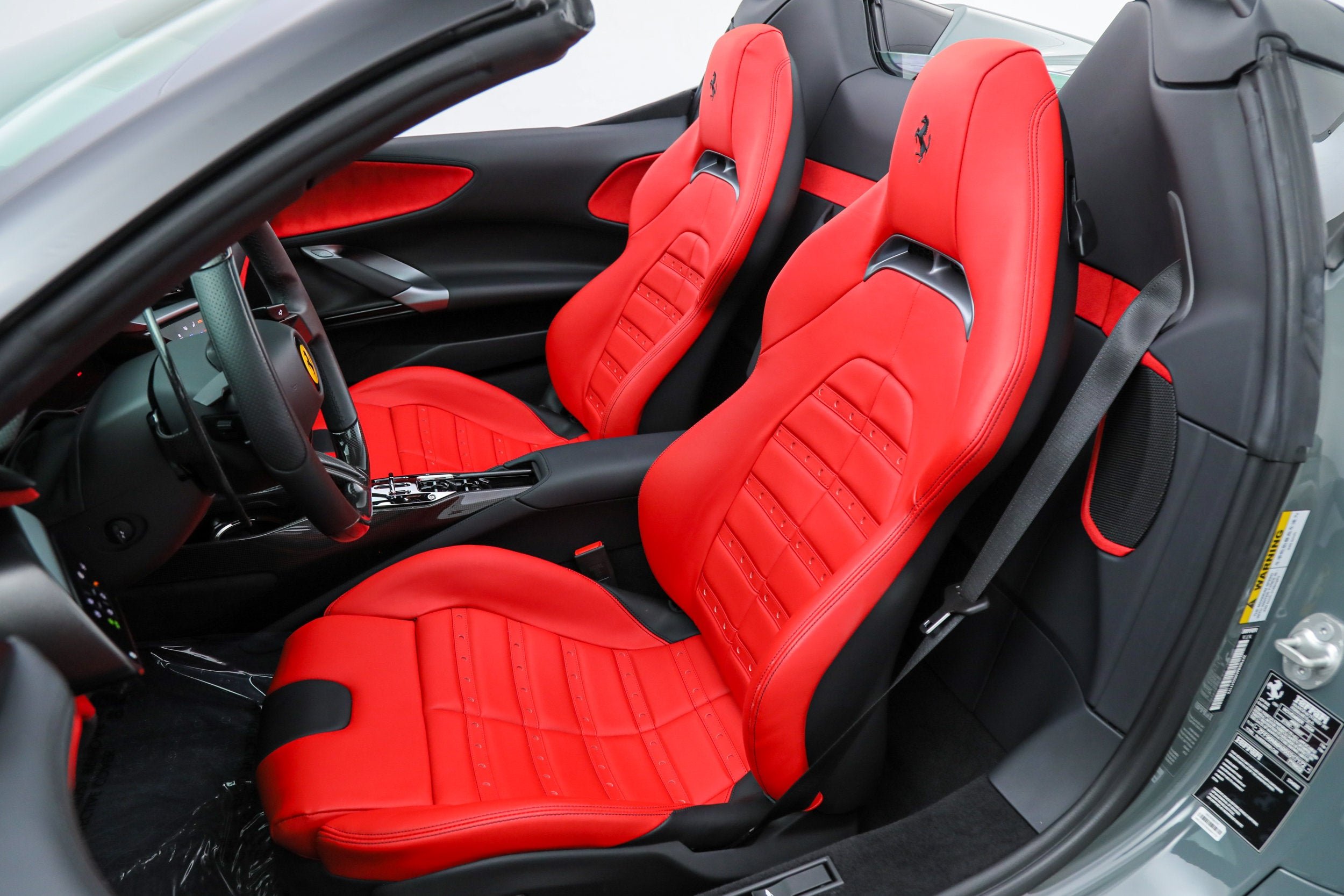 Certified Used 2025 Grigio Medio Ferrari  image 6