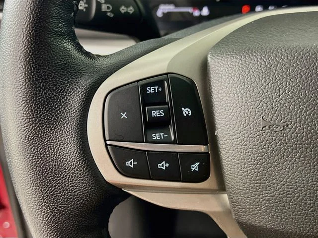 Used 2022 Red Ford XLT image 13