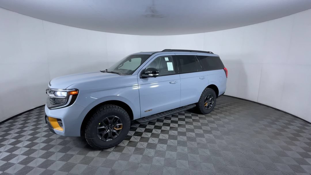 Used 2026 Glacier Gray Metallic Ford Tremor image 4