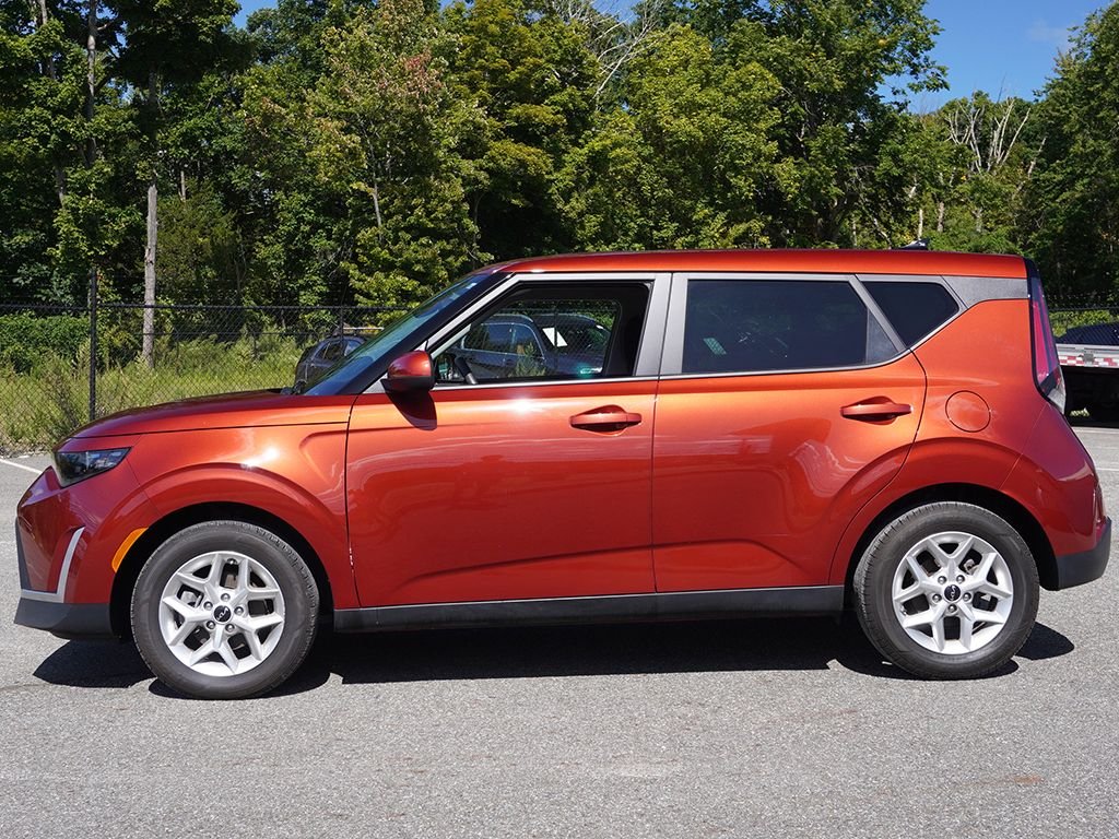 2025 Kia Soul LX - Photo 15