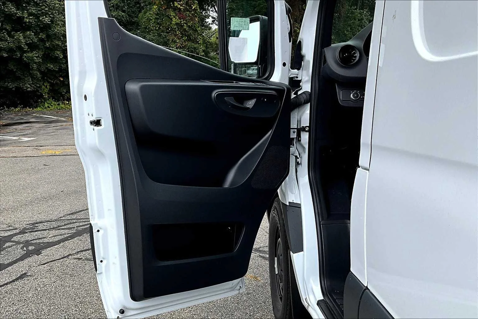 2025 Mercedes-Benz Sprinter Cargo Van Base - Photo 11