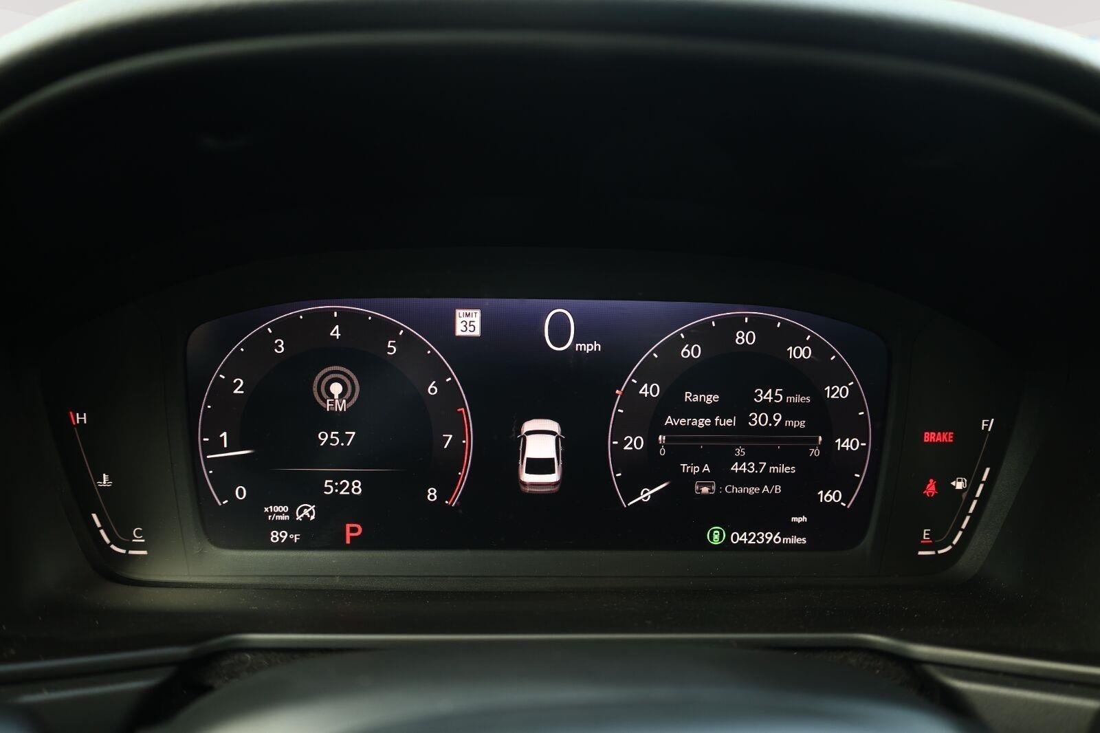 Used 2024 Platinum White Pearl Honda EX image 27
