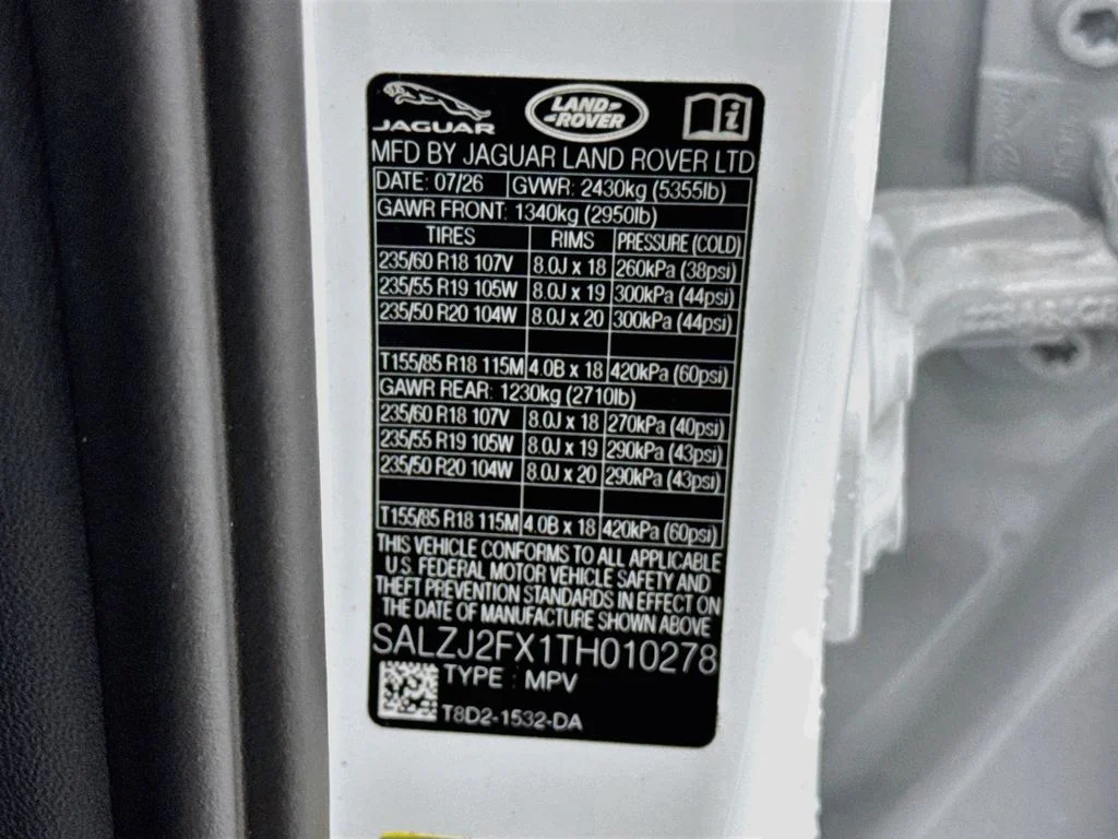 New 2026 Fuji White Land Rover Core S image 33