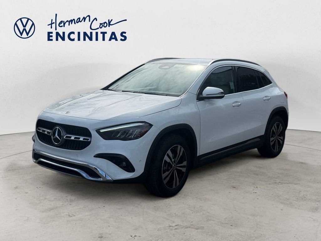 Used 2025 Polar White Mercedes-Benz GLA 250 image 1
