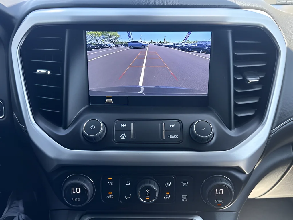 Used 2023 Black GMC SLT image 16
