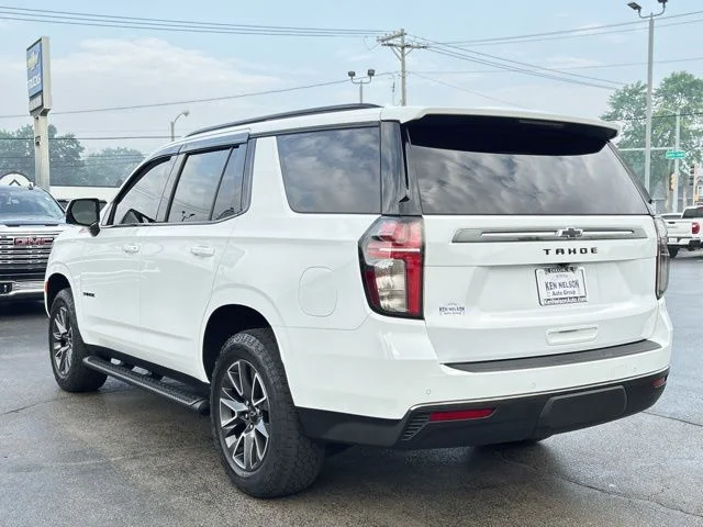 Used 2022 Summit White Chevrolet Z71 image 7
