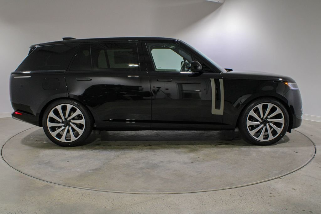 New 2026 Santorini Black Land Rover P530 SE LWB 7 SEAT image 6