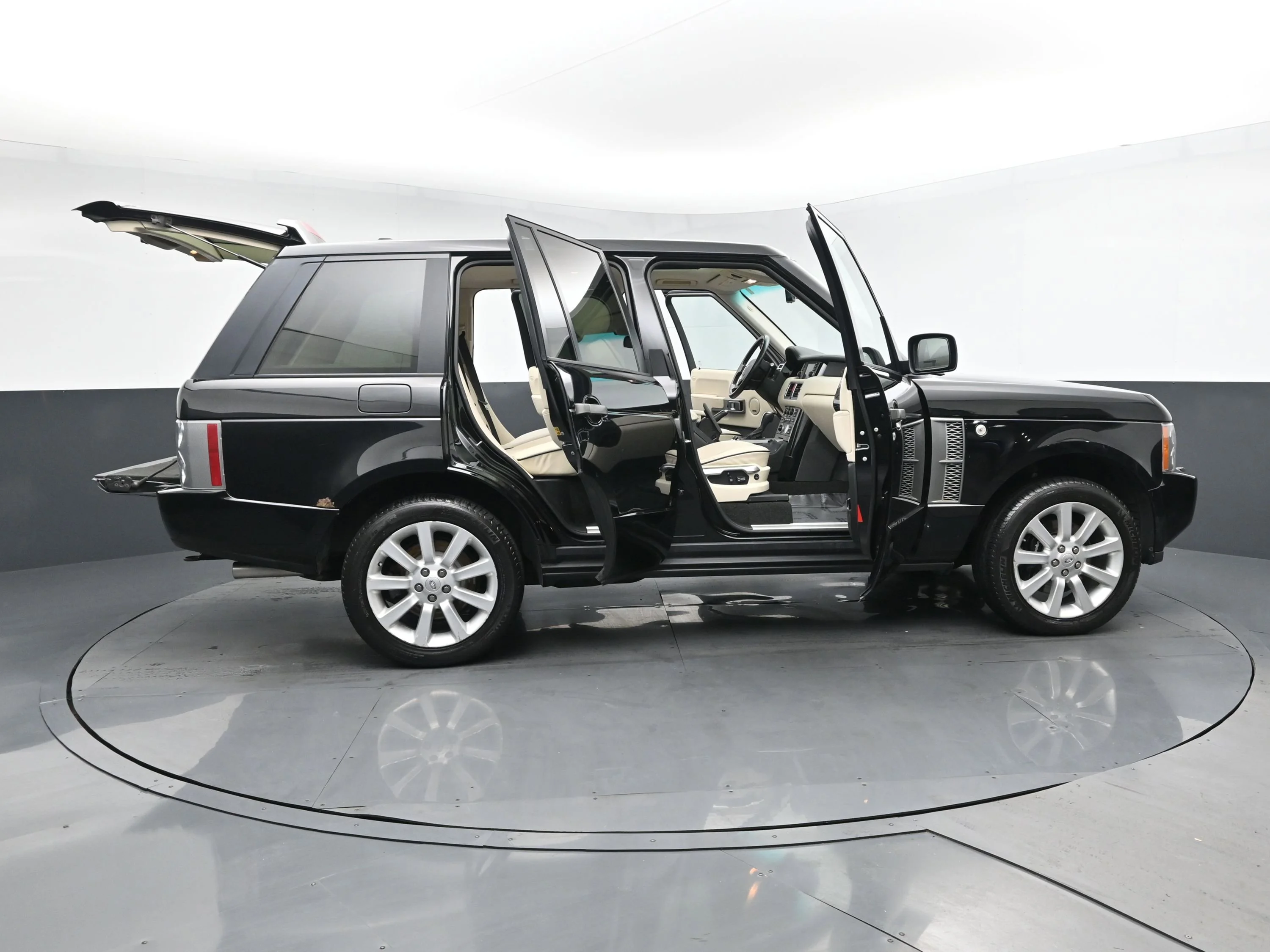Used 2006 Java Black Land Rover SC image 30