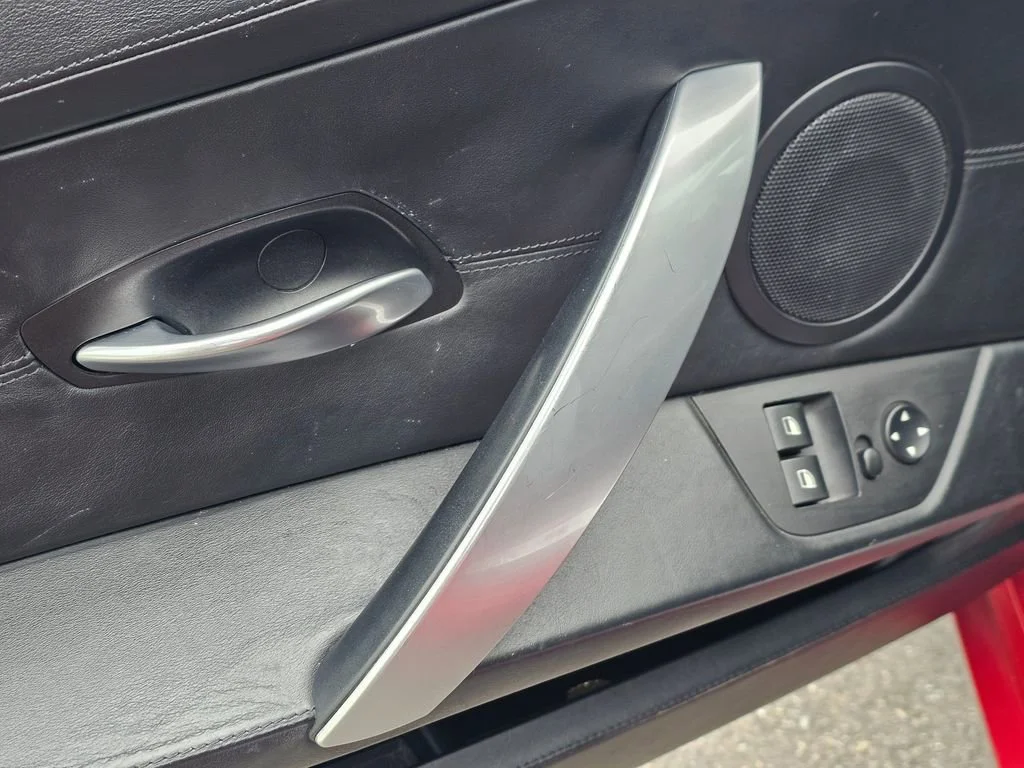 Used 2007  BMW M image 18