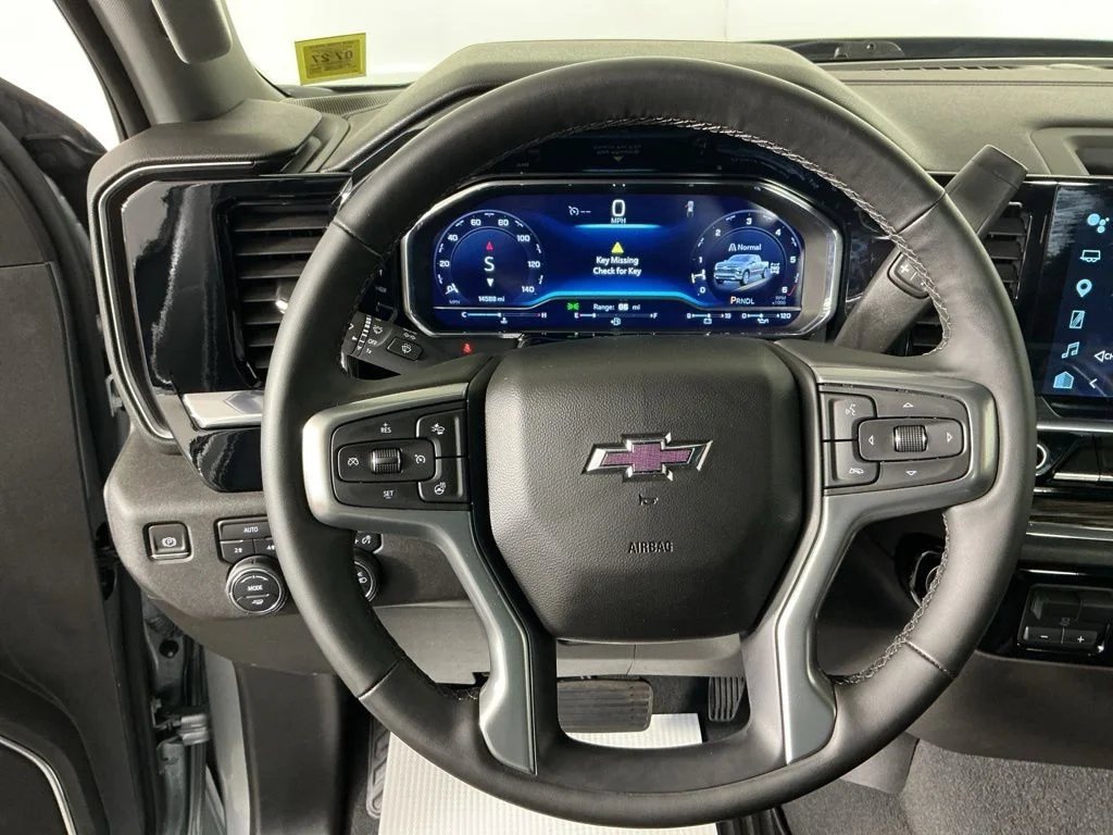 Used 2023 Gray Chevrolet RST image 18