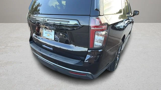 Used 2022 Black Chevrolet Z71 image 47