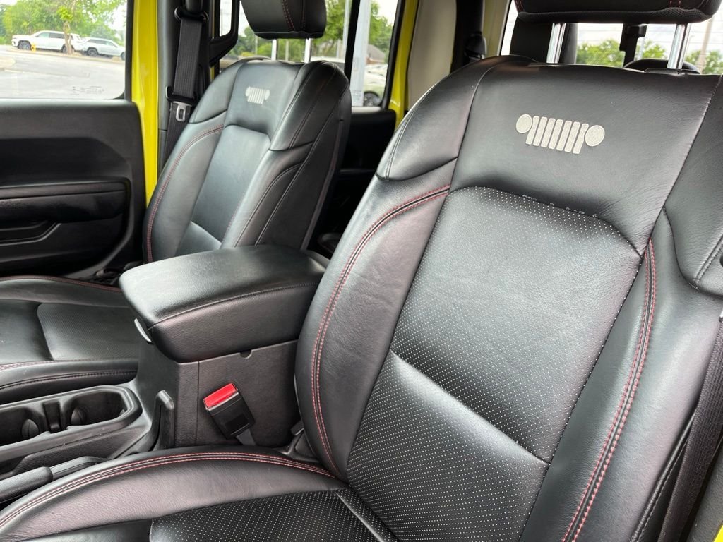 Used 2023 High Velocity Clearcoat Jeep Rubicon image 5