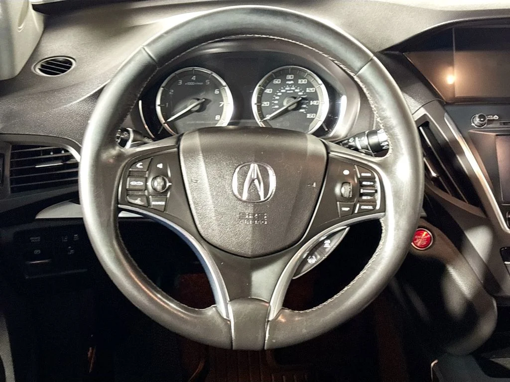 Used 2018 Silver Acura 3.5L image 13