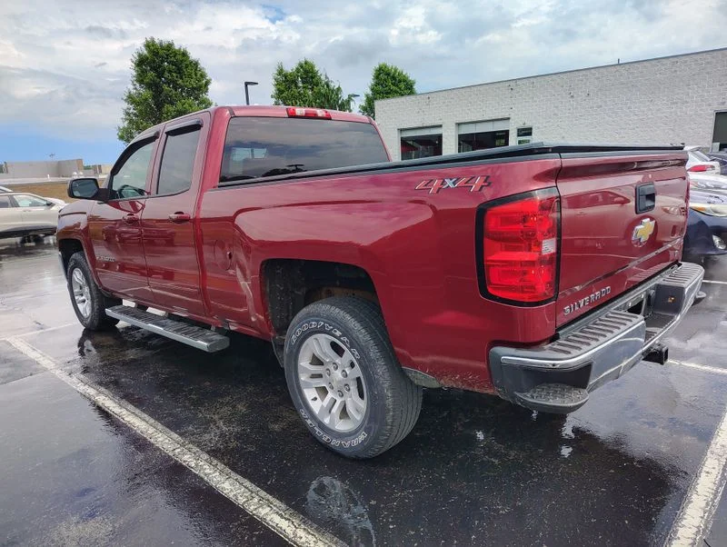 Used 2018 Red Chevrolet LT image 6