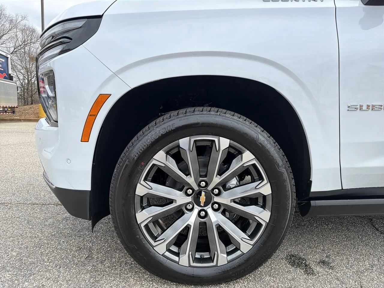 New 2026 Polar White Tricoat Chevrolet High Country image 28