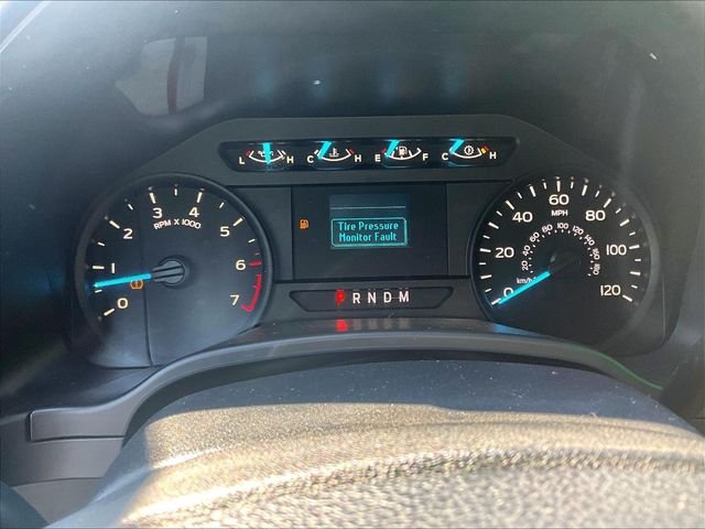 Used 2018 Red Ford XL image 25