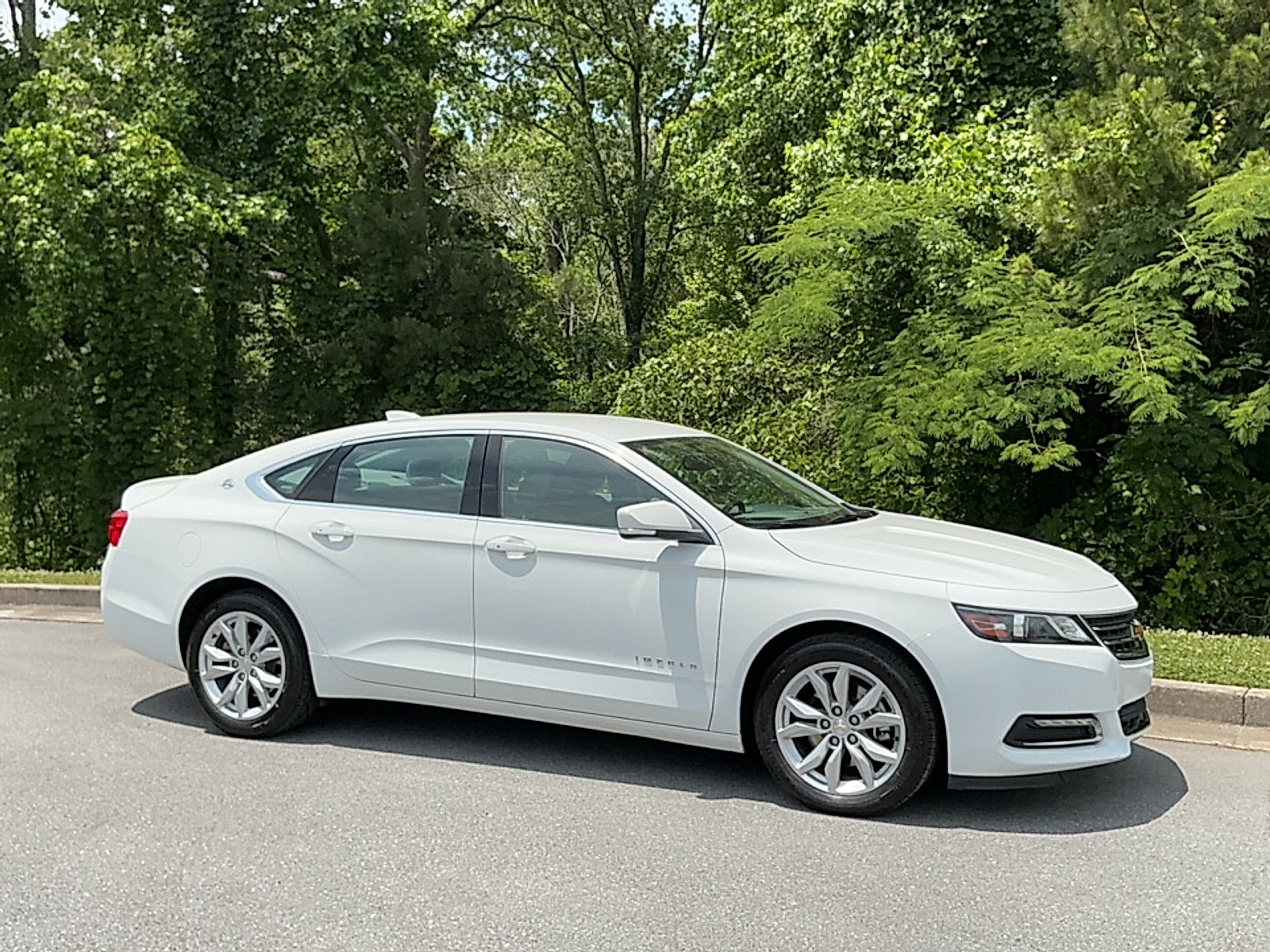 2019 Chevrolet Impala 1LT's photo
