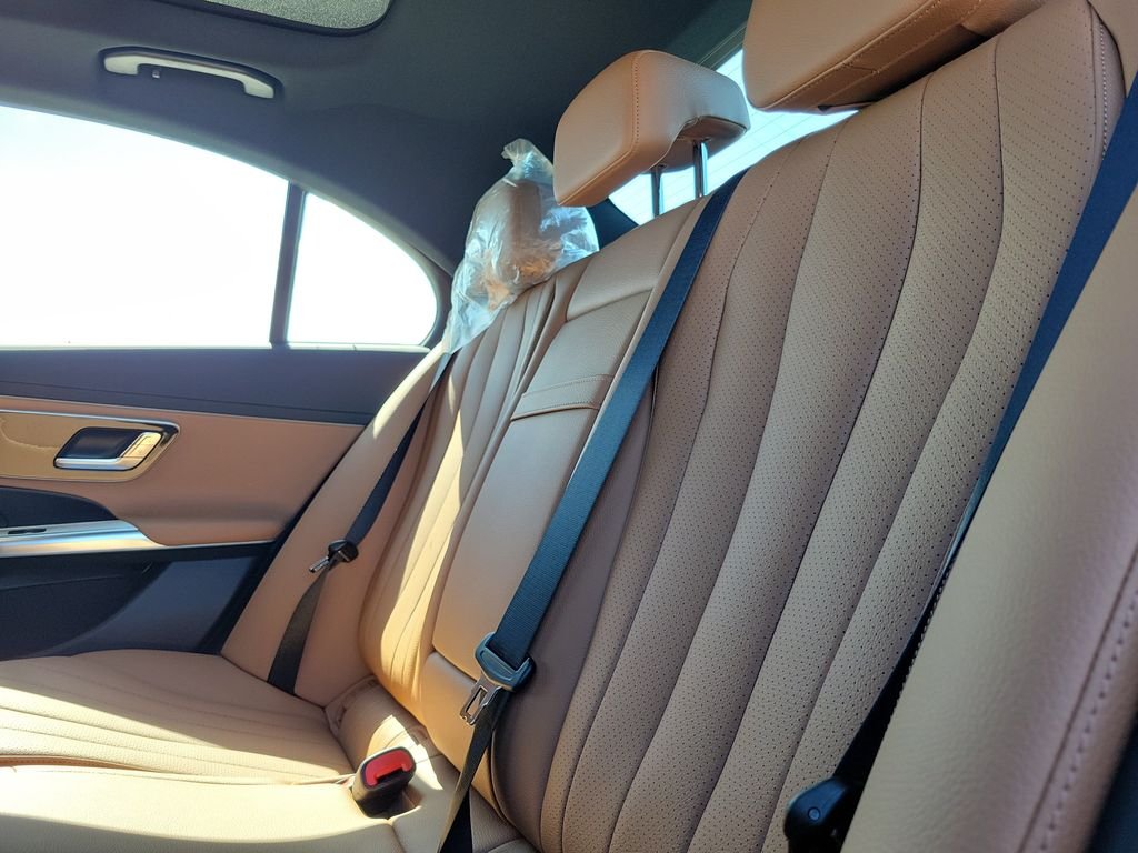 New 2027 MANUFAKTUR Alpine Grey Mercedes-Benz E 450 image 9