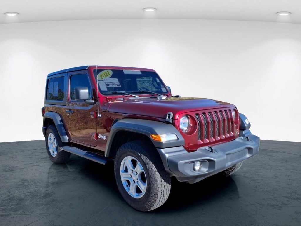 Used 2021 Red Jeep Sport S image 11