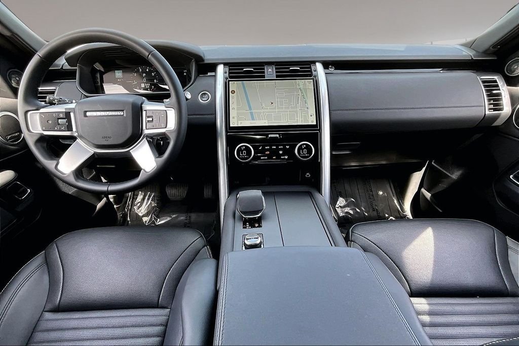 Certified Used 2025 Santorini Black Metallic Land Rover S image 7