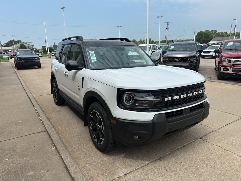 New 2025 Oxford White Ford Outer Banks image 7