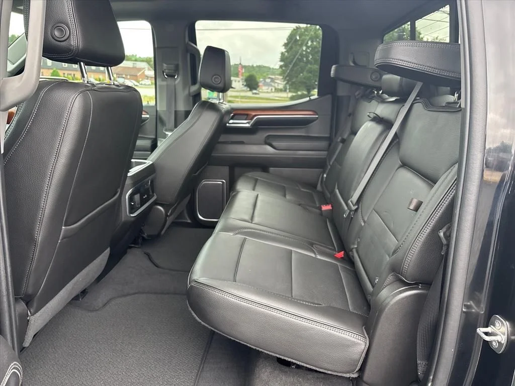 Used 2022 Black GMC Denali image 18