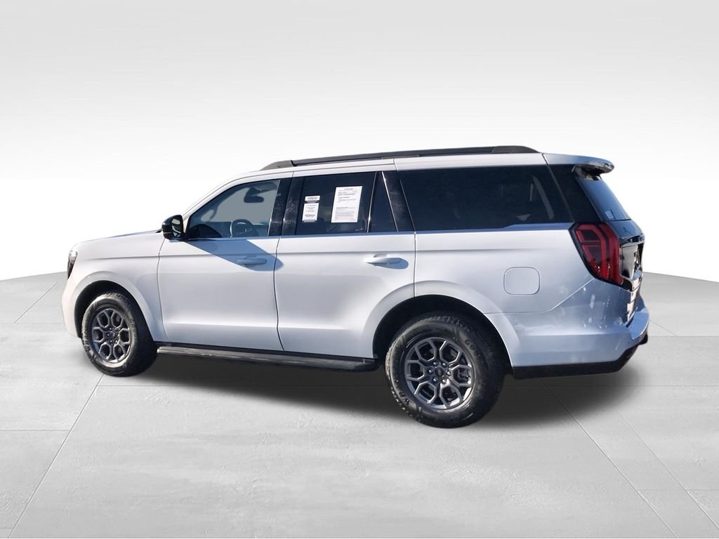 Used 2025 White Ford Active image 6