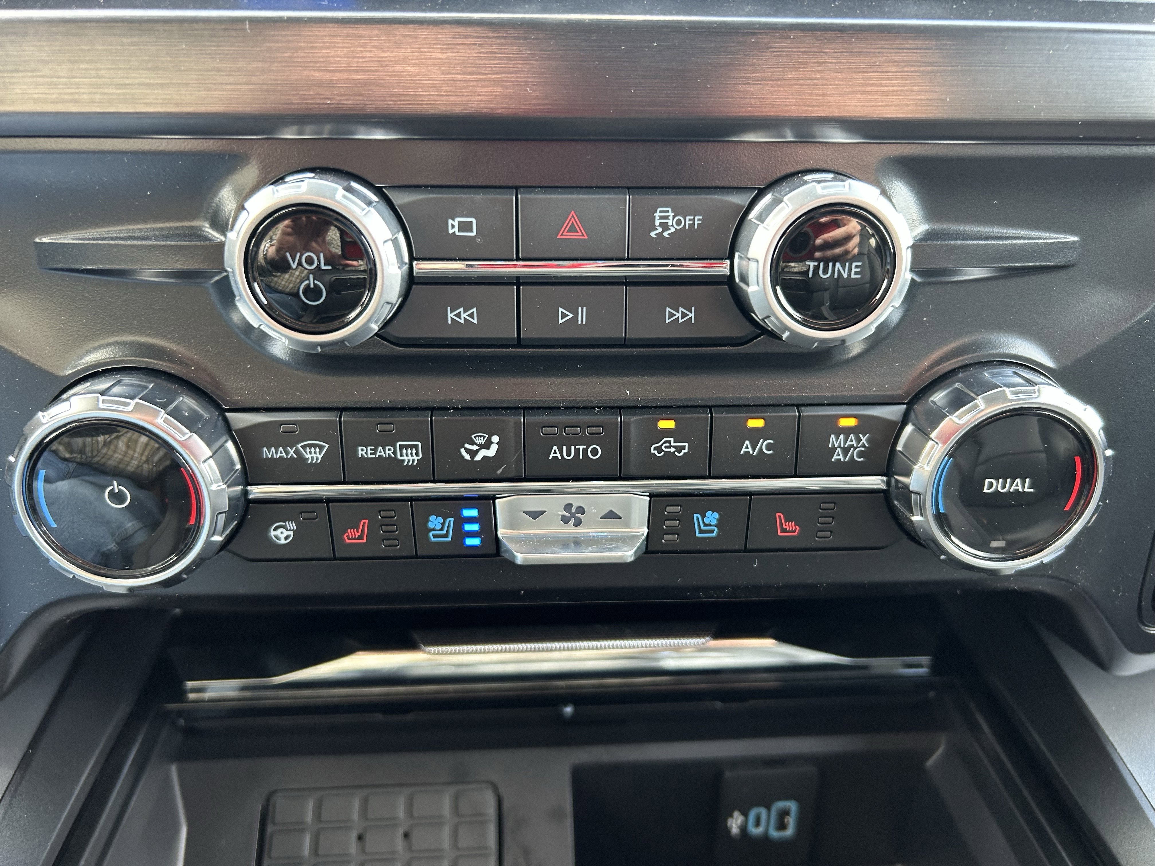 New 2026 Marsh Gray Ford LARIAT image 15