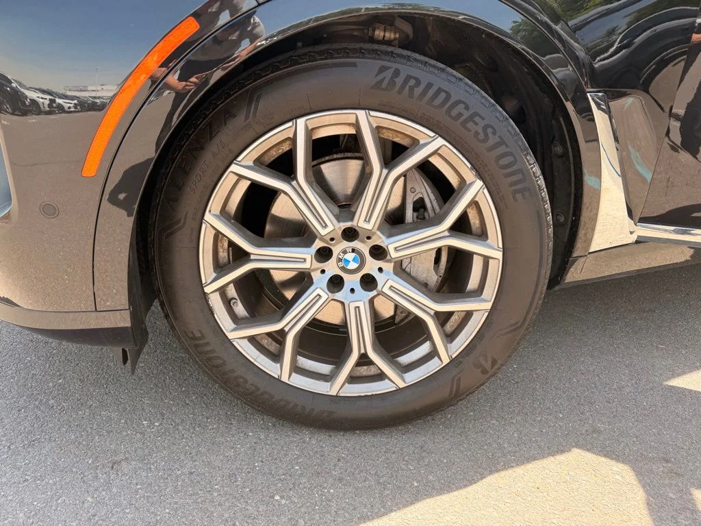 Certified Used 2025 Black Sapphire Metallic BMW xDrive40i image 6