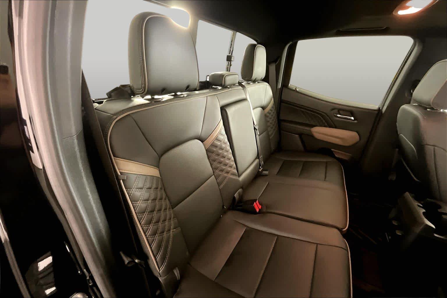 2023 GMC Canyon Denali - Photo 38