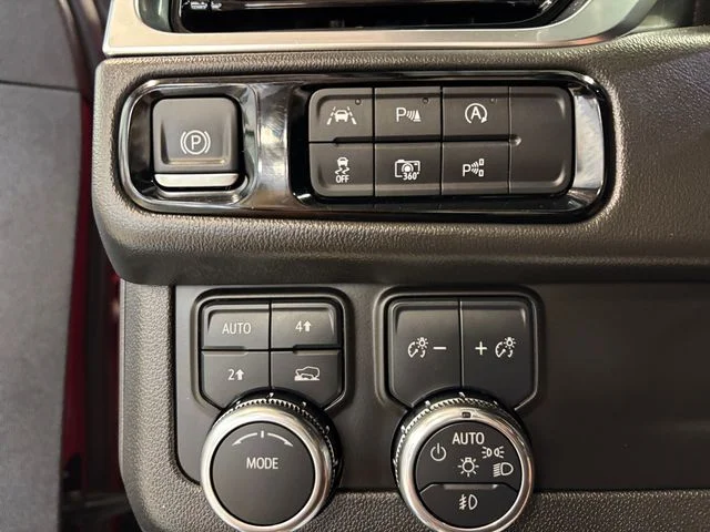 Used 2025 Red GMC Elevation image 22