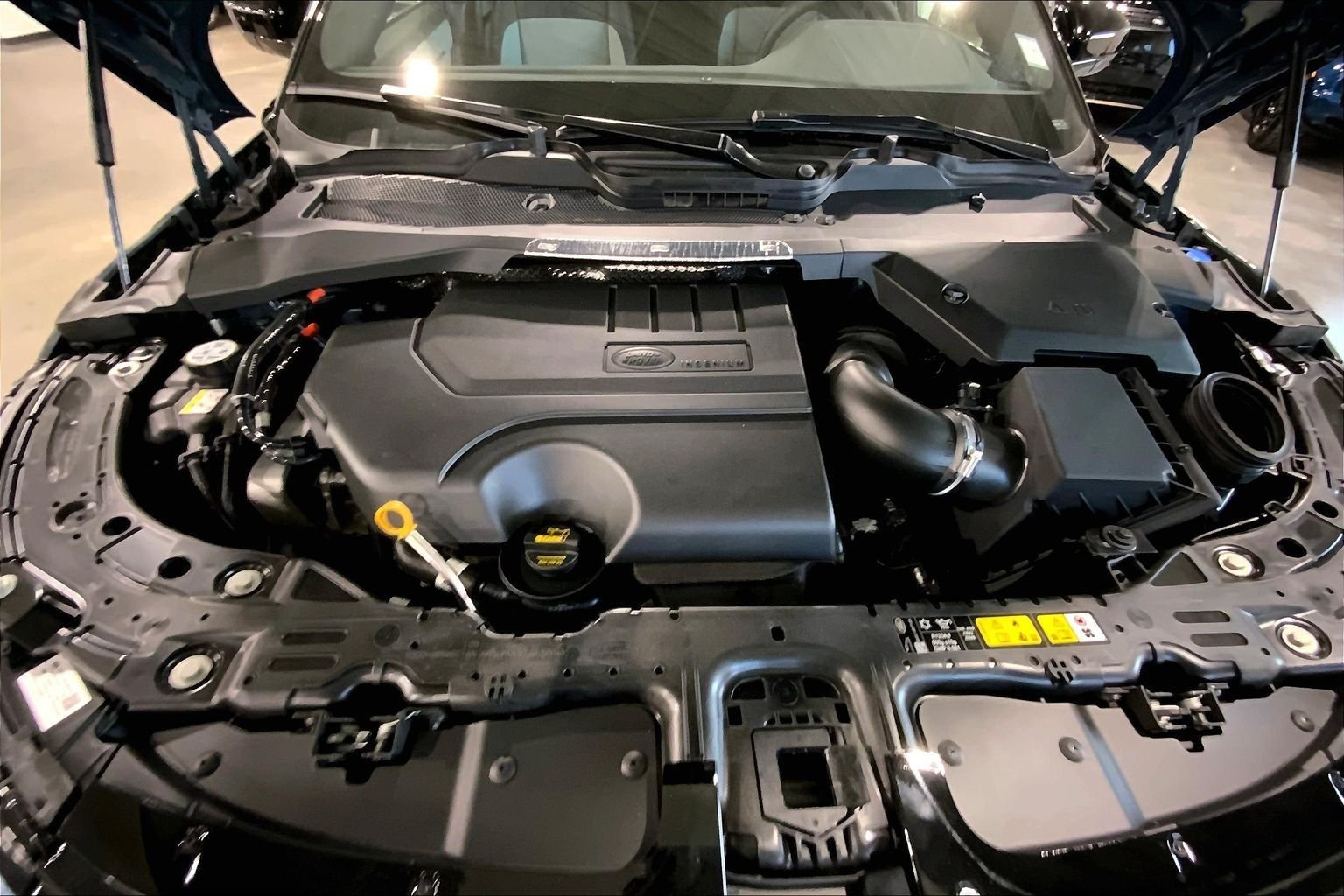 2026 Land Rover Range Rover Evoque Dynamic SE - Photo 16