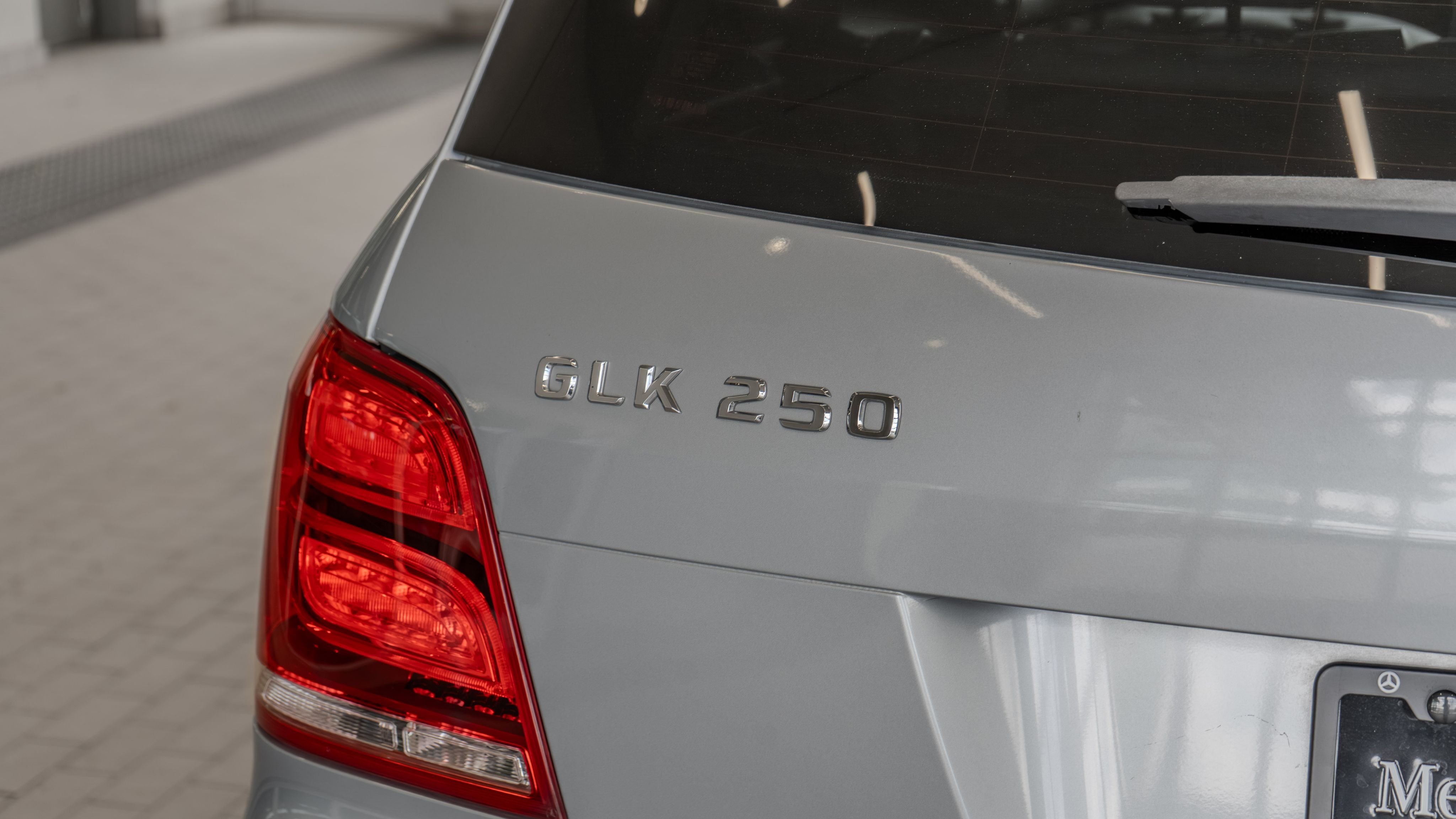 Used 2015 Diamond Silver Mercedes-Benz GLK 250 image 22