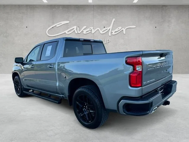 Used 2023 STERLING GRAY METALLIC Chevrolet RST image 14