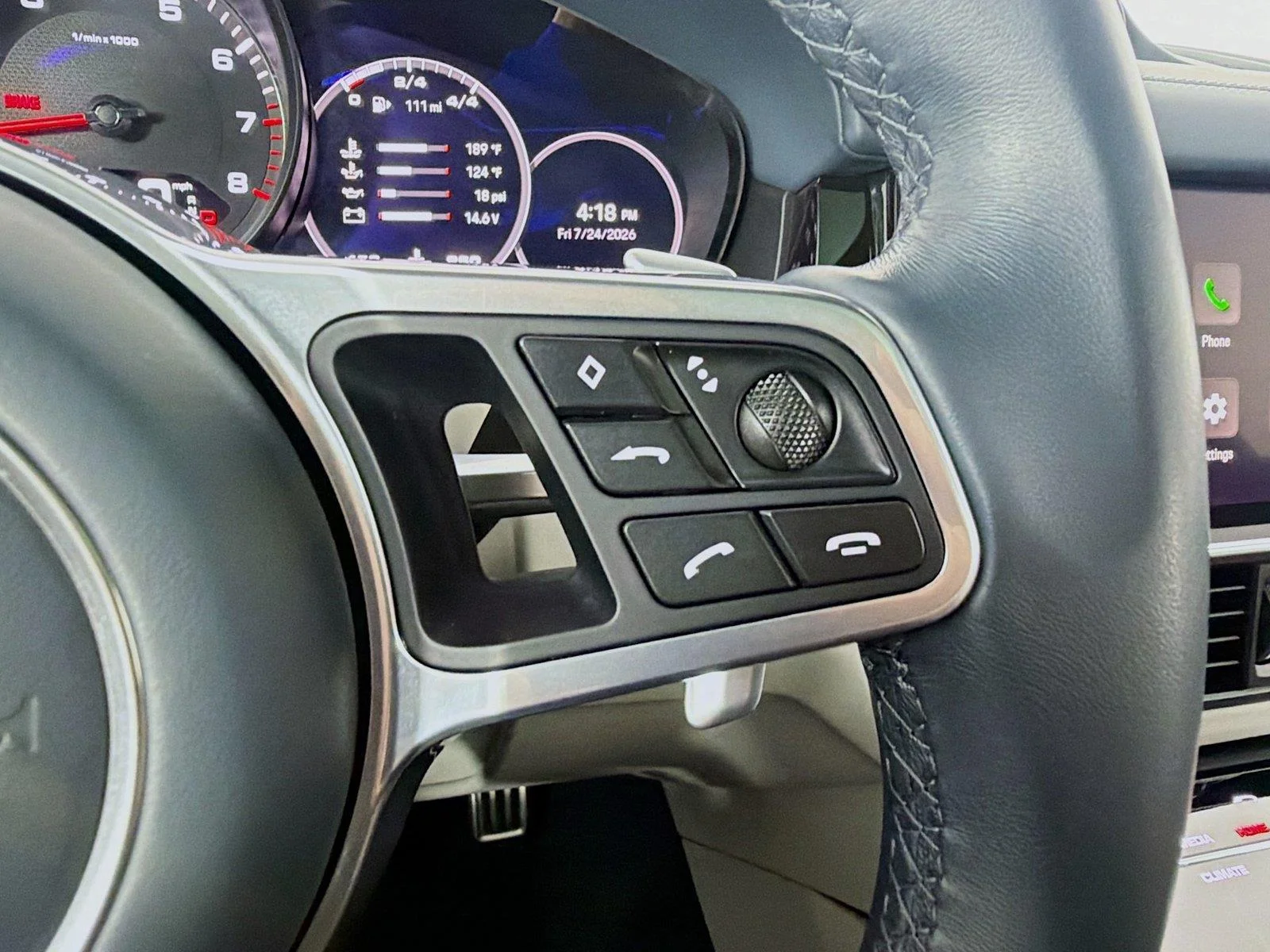 2022 Porsche Cayenne Platinum Edition - Photo 14