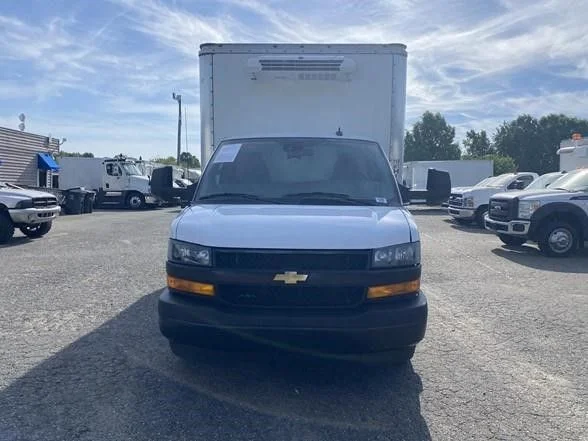 Used 2024 White Chevrolet Work Van image 3