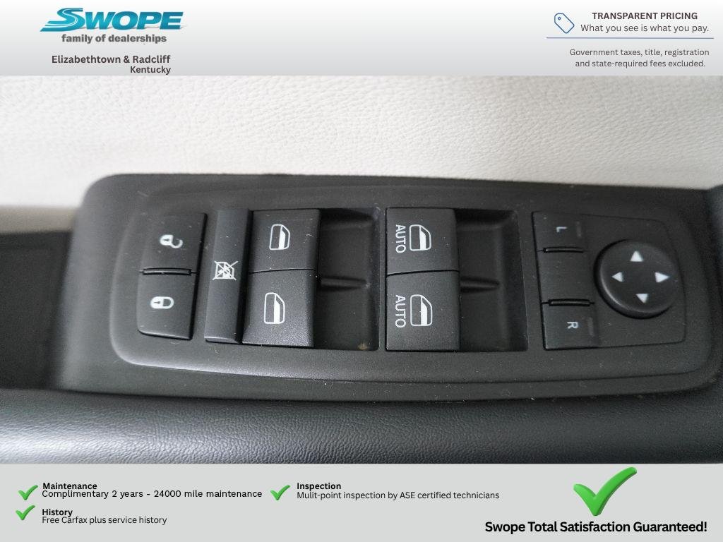 Used 2024 Silver Mist Clearcoat Chrysler Touring L image 15
