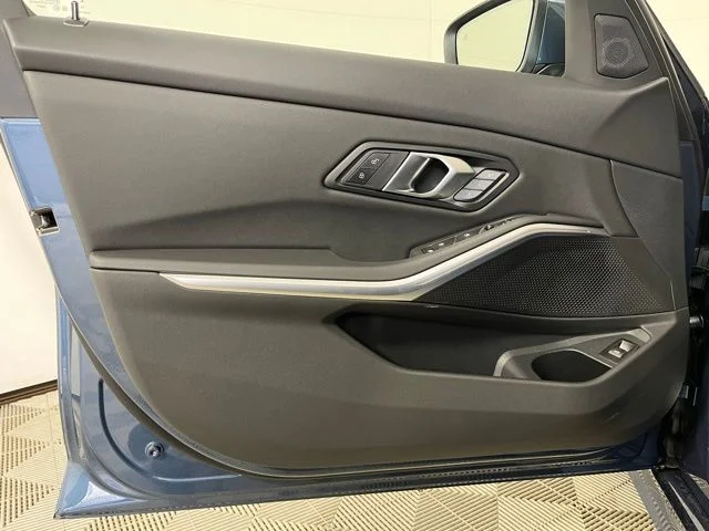 New 2026 Arctic Race Blue metallic BMW 330i xDrive image 9