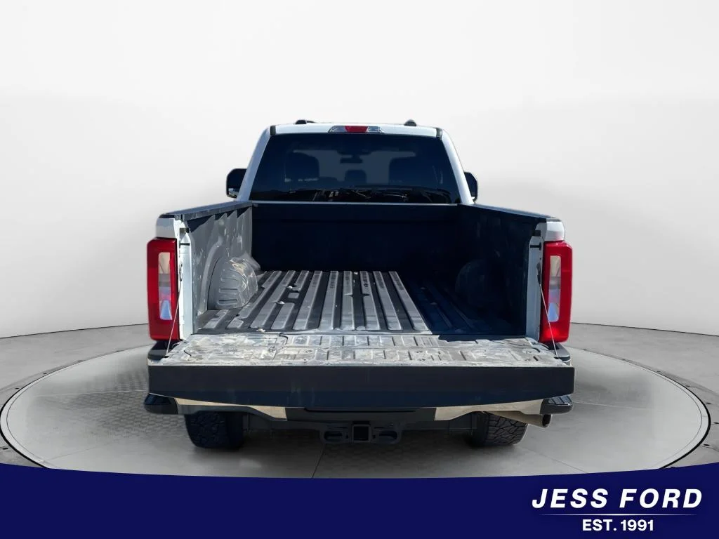 Used 2024 White Ford XLT image 5