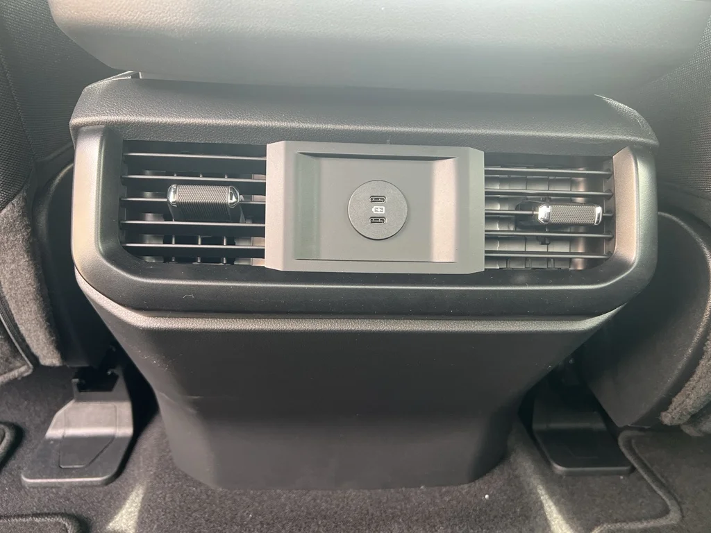 New 2026 Carbonized Gray Metallic Ford Lobo image 26