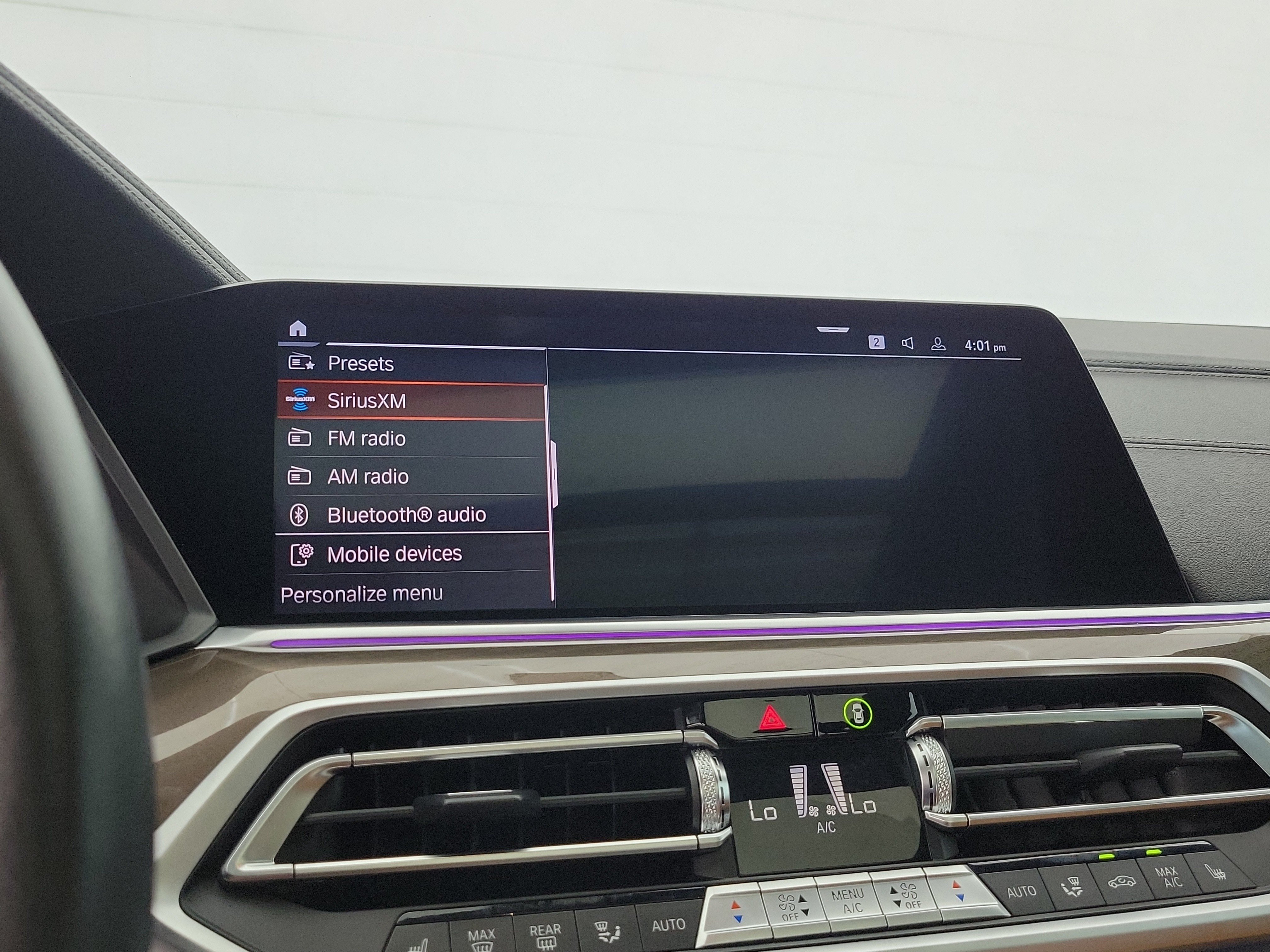 Used 2022 Jet Black BMW xDrive40i image 27