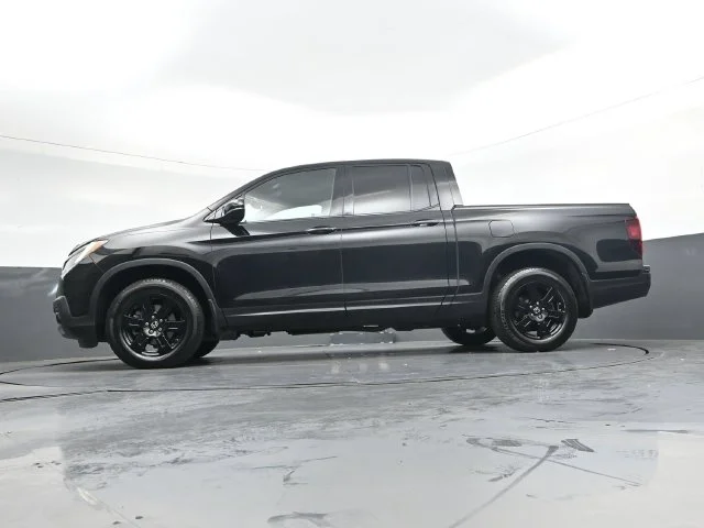 Used 2018  Honda Black Edition image 35