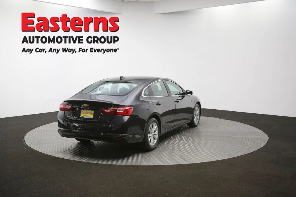 Used 2023 Gray Chevrolet LT image 38