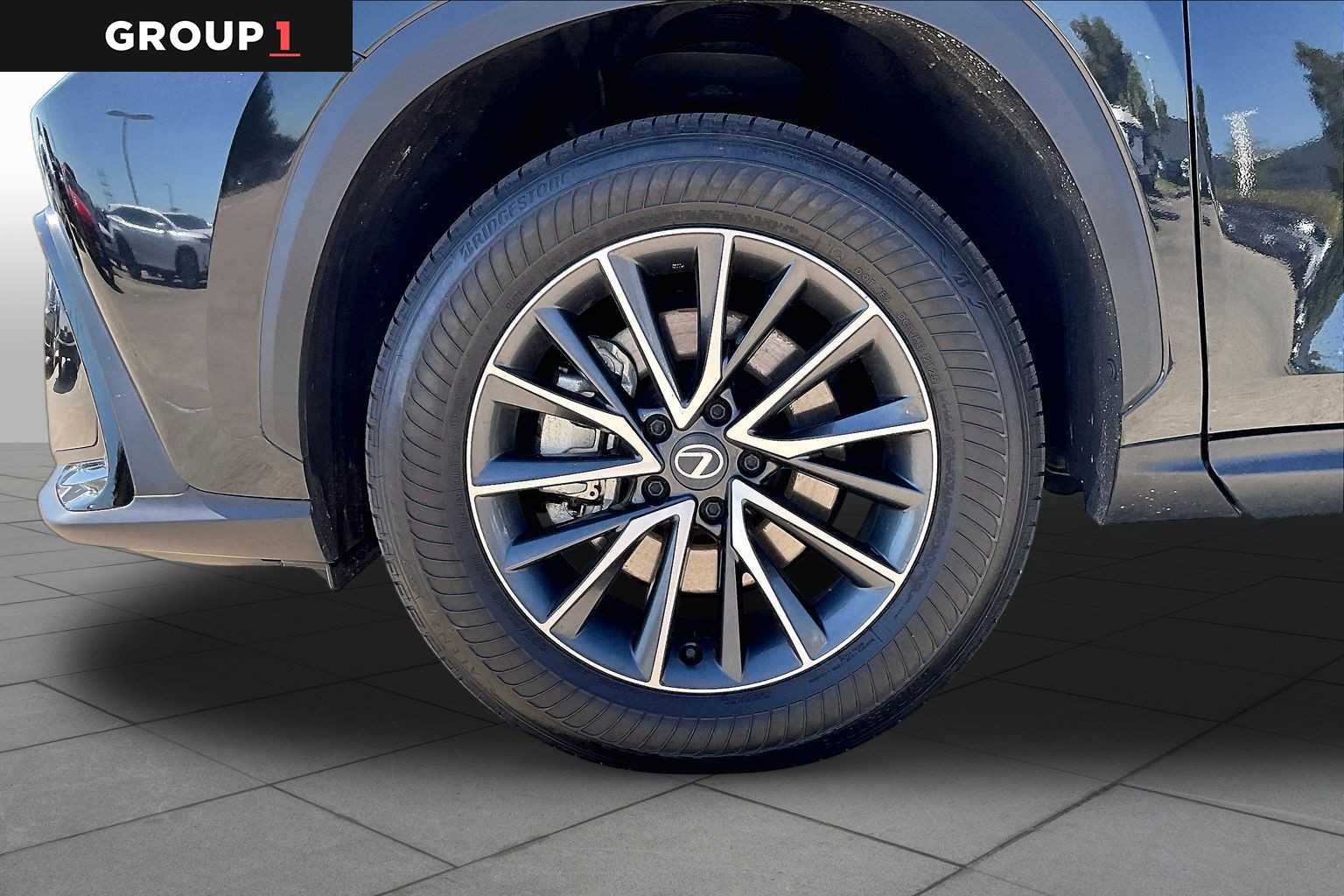 Used 2026 GRAPHITE BLACK GF. Lexus Premium image 9