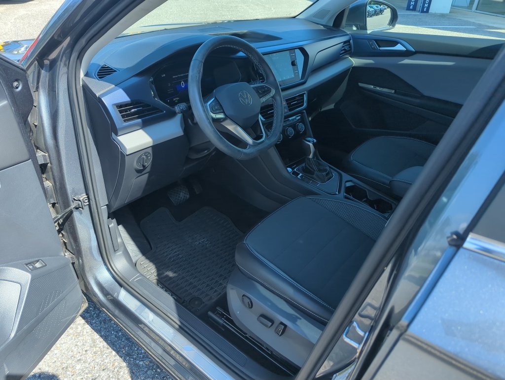 Used 2023 Gray Volkswagen 1.5T SE image 11