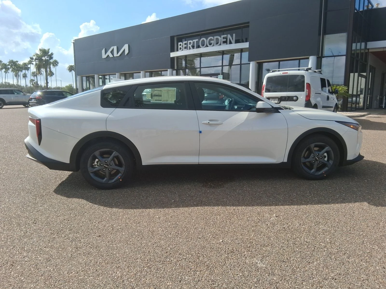 New 2026 White Kia LXS image 3