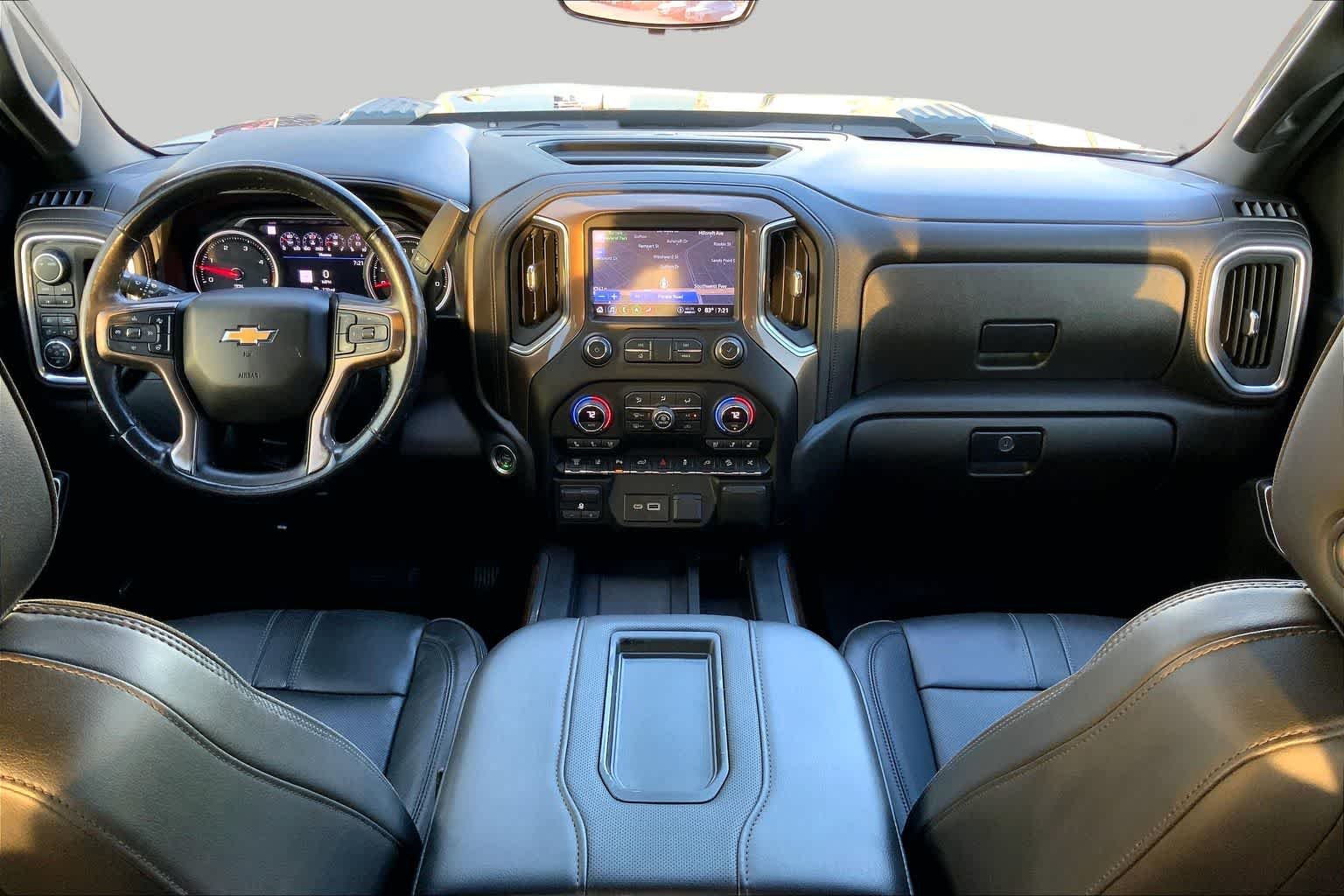 Used 2022 Black Chevrolet High Country image 16