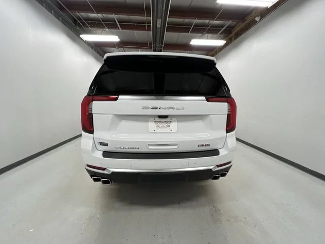2026 GMC Yukon Denali - Photo 7