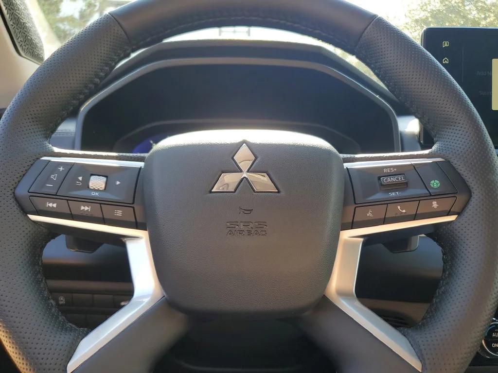 2026 Mitsubishi Outlander SE - Photo 23